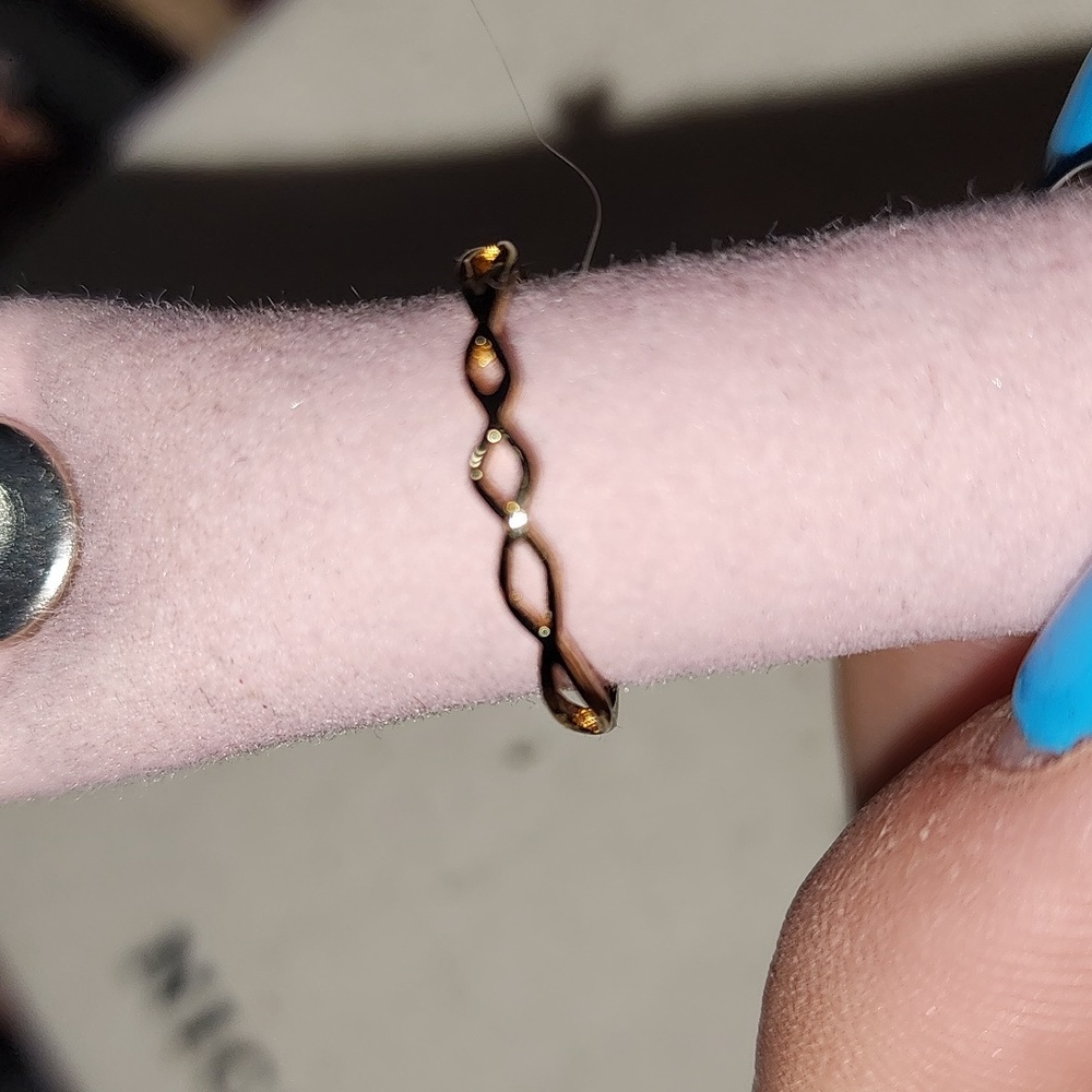 Infinity style ring